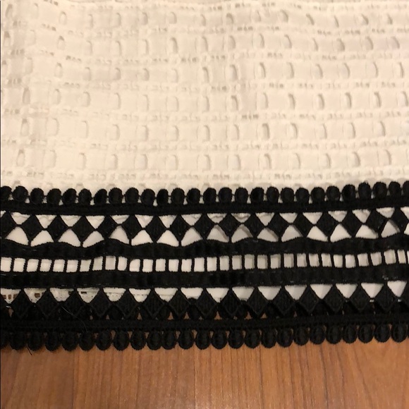 Banana Republic Eyelet Blouse - Picture 4 of 6